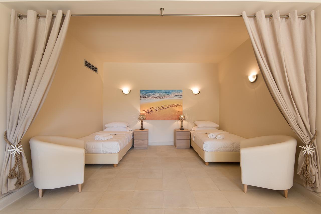 Villa Gold Porto Cheli Exteriér fotografie